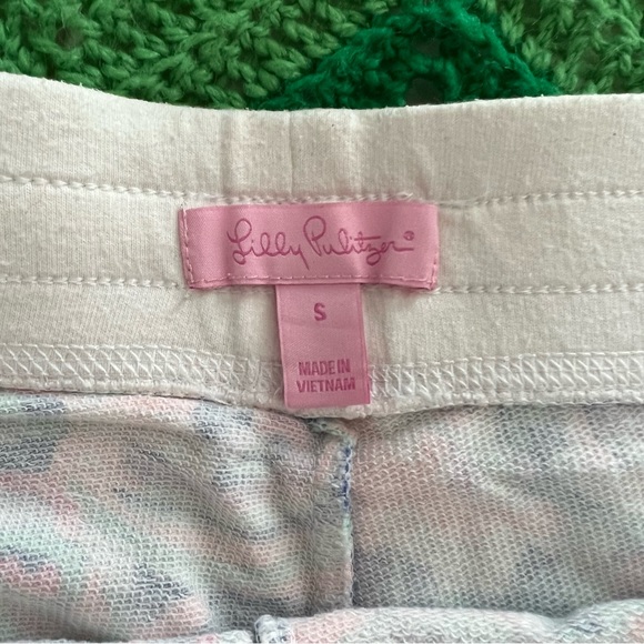 Lilly Pulitzer Chrissy beach shorts La Playa drawstring pockets size S 3” inseam - Picture 5 of 9